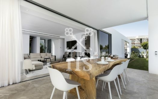SYZYGY VILLA IN CANCELADA