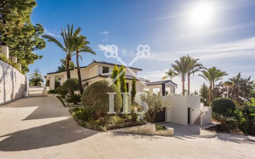 VILLA IN HACIENDA LAS CHAPAS