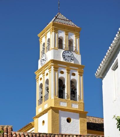 Plaza de los naranjos marbella